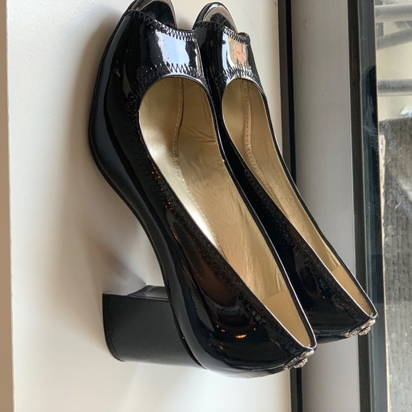 Anne Klein Patent Peep-Toe Pump -Perfect Condition - Picture 2 of 4